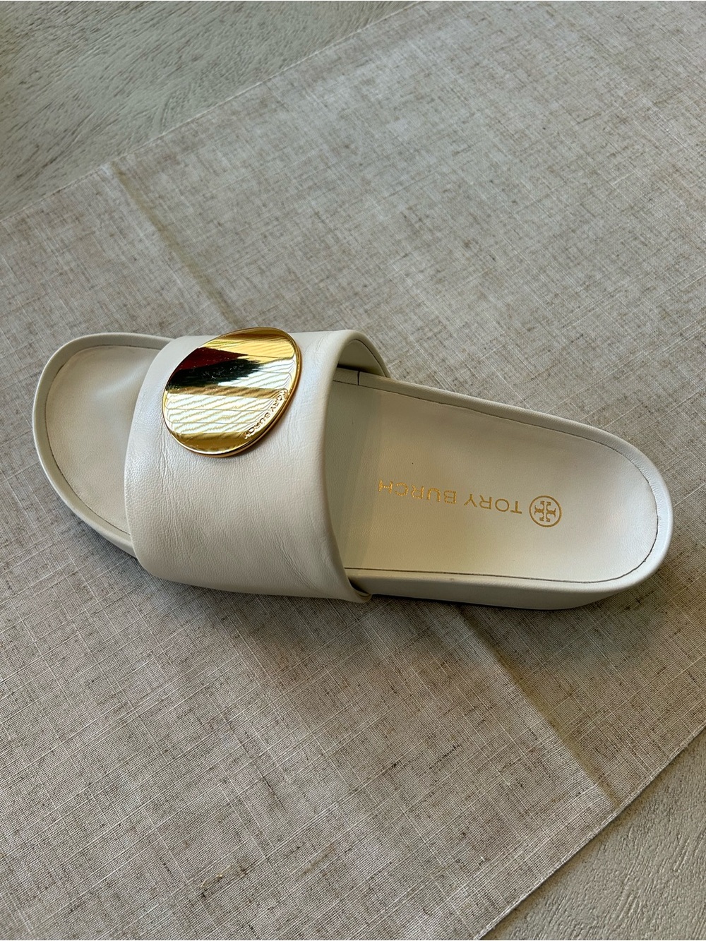 Tory Burch Cream Leather Slide Sandals with Gold Logo Disk